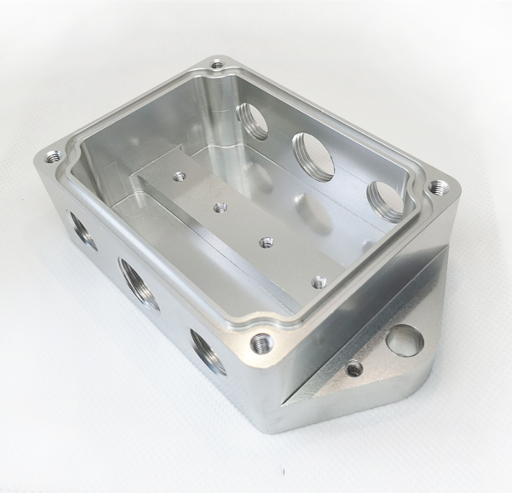 Profil de matériau en aluminium CNC Dreling Dreling personnalisé Profil en aluminium